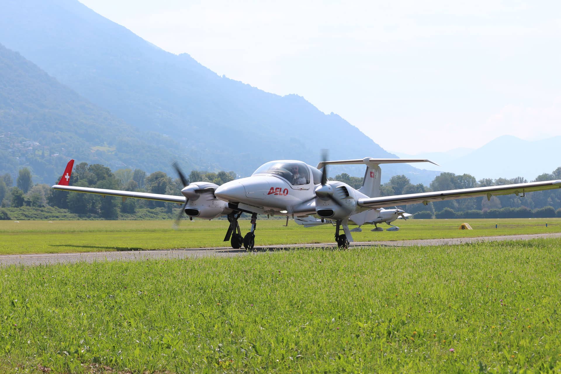 Diamond DA42