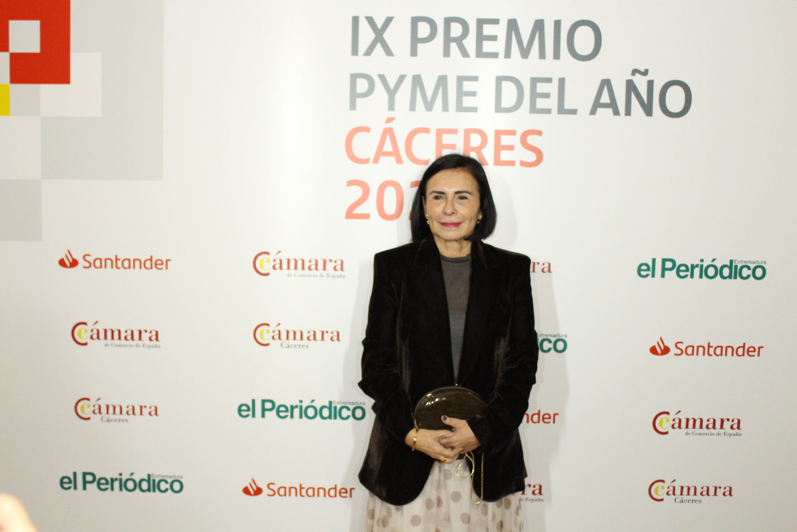 20251120_192311_015_IMG_4932