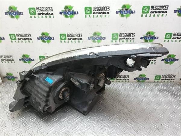 FARO DEL. DCHO Toyota Corolla 1.8 G VERSO (R1) (2004-2009) (95 KW) - 21493 / 1ZZFE 2