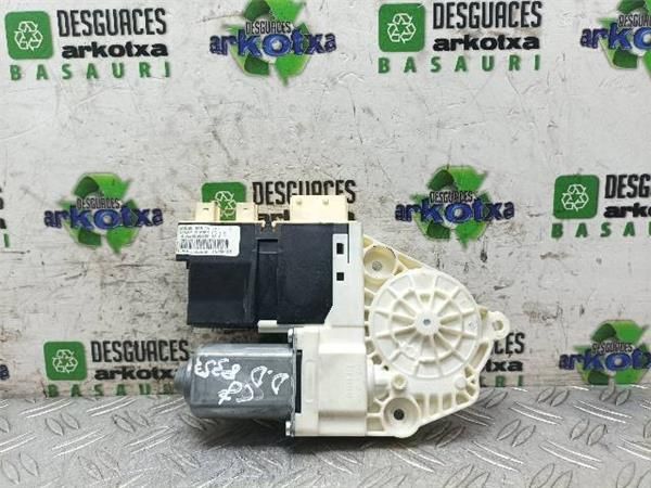 MOTOR ELEVALUNAS DEL. DCHO. Peugeot 807 2.2 HDI (E) 128CV (2002-2006) (94 KW) - 23301 / 4HW