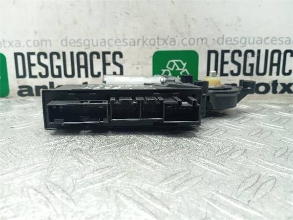 MOTOR ELEVALUNAS TRA. DCHO. Audi A4 2.0 TDI (B7) 140CV (2004-2008) (103 KW) - 25164 / BRE 2