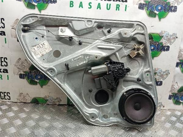 MOTOR ELEVALUNAS TRA. IZDO. Volkswagen Passat 1.9 TDI (3B2) (1996-2000) (81 KW) - 26294 / AFN