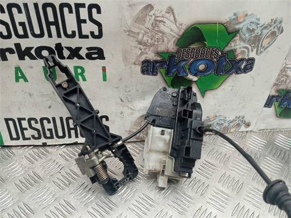 CERRADURA PUERTA DEL. IZDA. Kia Ceed 2.0 CRDI (83 KW) - 27089 / D4EA