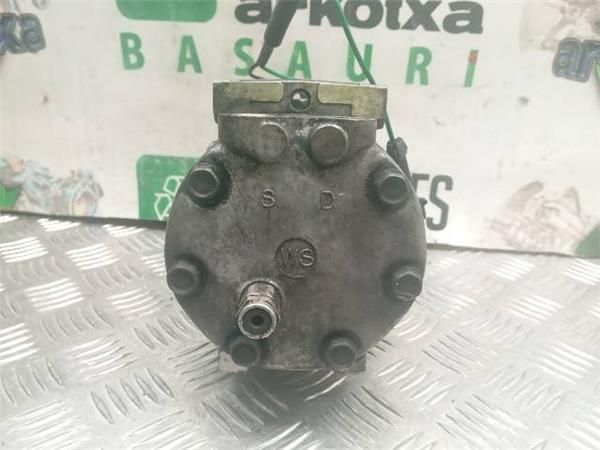 COMPRESOR AIRE ACOND. Chrysler Voyager 2.5 TD (GS) (1995-2001) 116CV (85 KW) - 27685 / M00 2