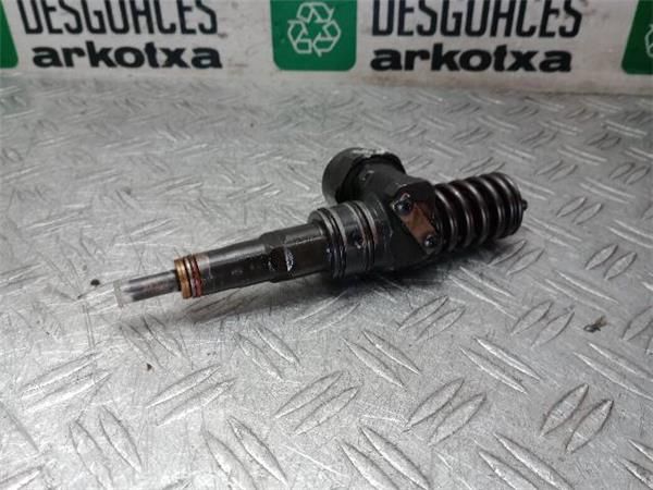 INYECTOR Volkswagen Passat 1.9 TDI 3B (115CV) (1998 2000) (85 KW) - 31998 / AJM 2