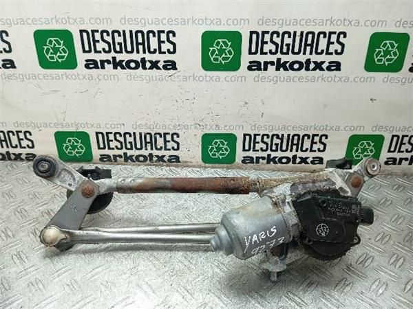 MOTOR LIMPIAPARABRISAS DEL. Toyota Yaris 1.4 D (90CV) (2005 2012) (66 KW) - 34475 / 1ND