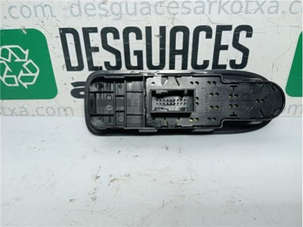 MANDO ELEVALUNAS DEL. IZDO. Peugeot 308 (2007-) 1.4 Confort [1,4 Ltr. - 70 kW 16V VTi CAT (8FS / EP3)] - 38484 / 9656518 2