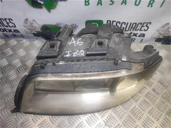 FARO XENON IZDO. Audi A6 2.5 TDI (4B2) (132 KW) - 14935 / AKE 2