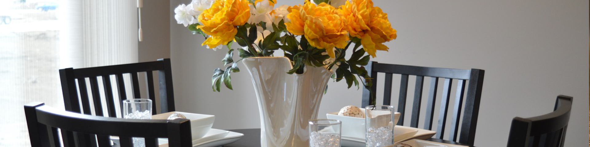 Flores en la mesa - aromas hogar