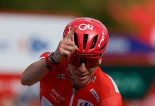 Tadej Pogacar abandona La Vuelta 2026 tras una dura caída