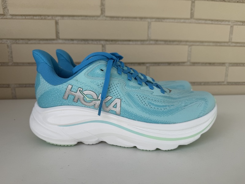 Hoka Clifton 10 para mujer