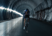 ¿Cómo consiguió Lucy Charles-Barclay una ventaja competitiva con su casco?