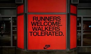 Nike Maratón de Boston polemica Runners welcome, walkers tolerated