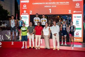 David Cantero y Maite Jiménez-Orta en el Podio Campeonato de España Triatlón Sprint