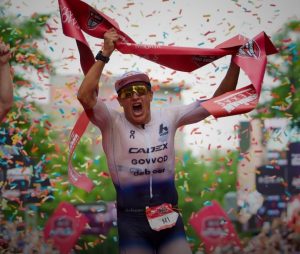 Blummenfelt reina de nuevo en Ironman Texas con DNF de Antonio Benito.